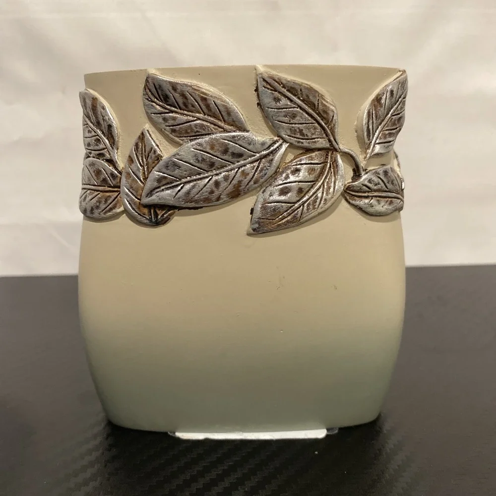 Mainstays Silver Leaves‎ Toothbrush Holder, Gray, Silver